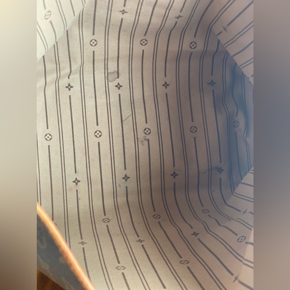 Authentic Monogram Louis Vuitton Delightful Shoulder Bag - Picture 9 of 16